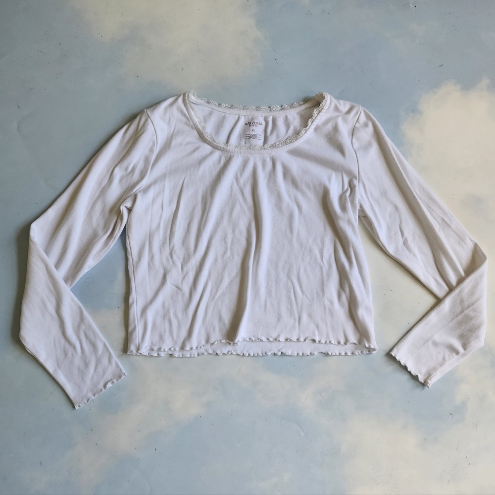 90s Top White Lace Hem Fitted Knit Long Sleeve Top